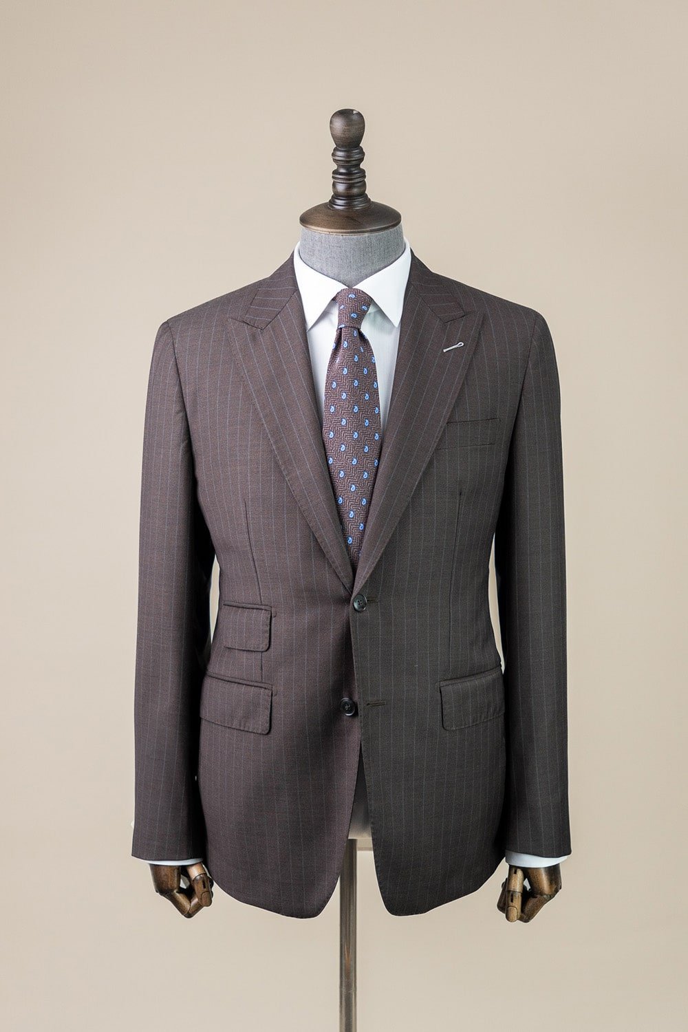 Mẫu vest cưới cho thuê