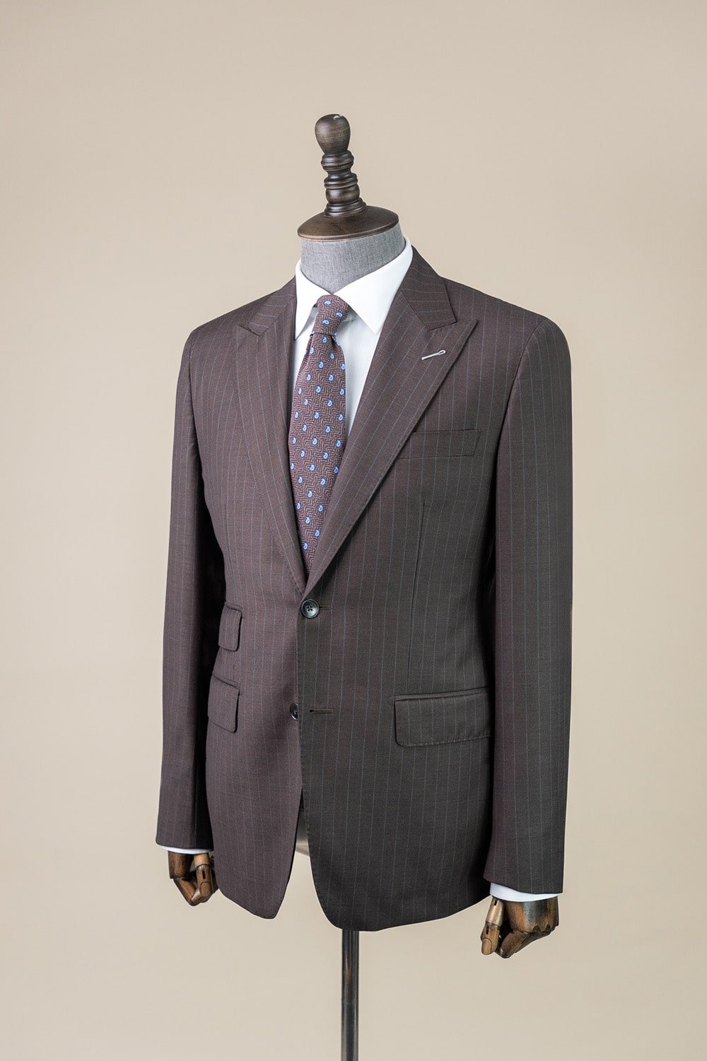 Mẫu vest cưới cho thuê
