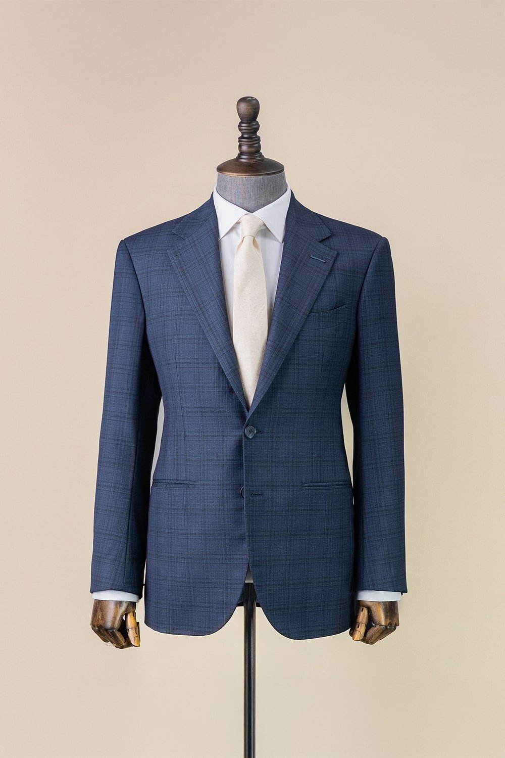Mẫu vest cưới cho thuê