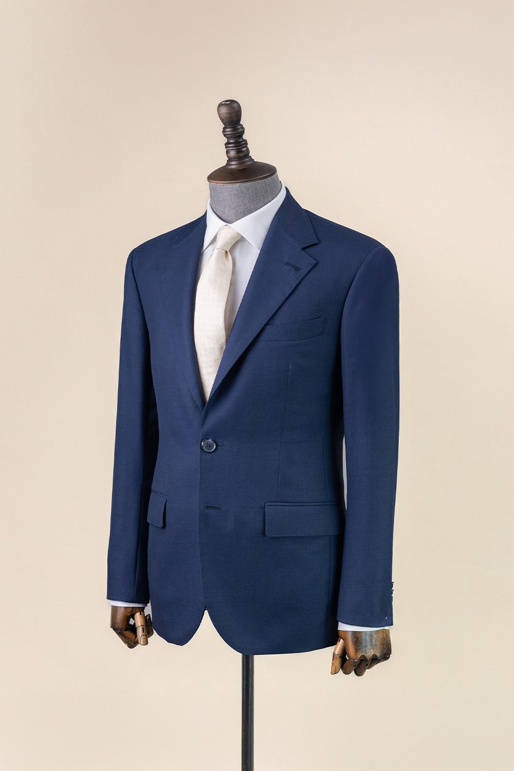 Mẫu vest cưới cho thuê