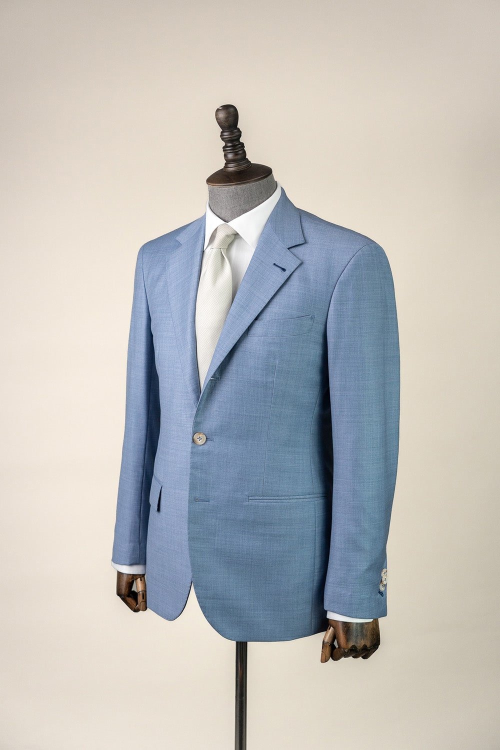 Mẫu vest cưới cho thuê