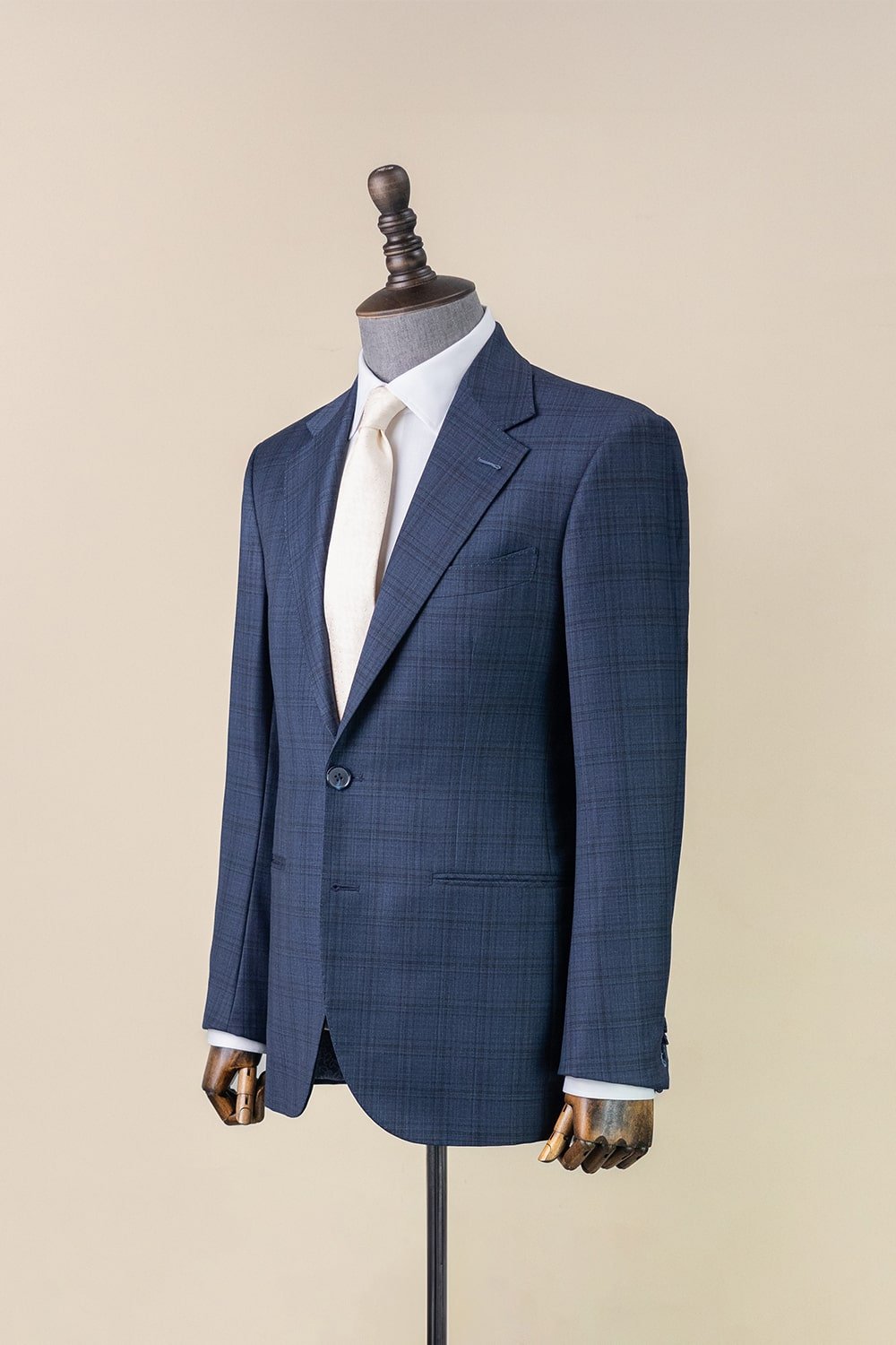 Mẫu vest cưới cho thuê