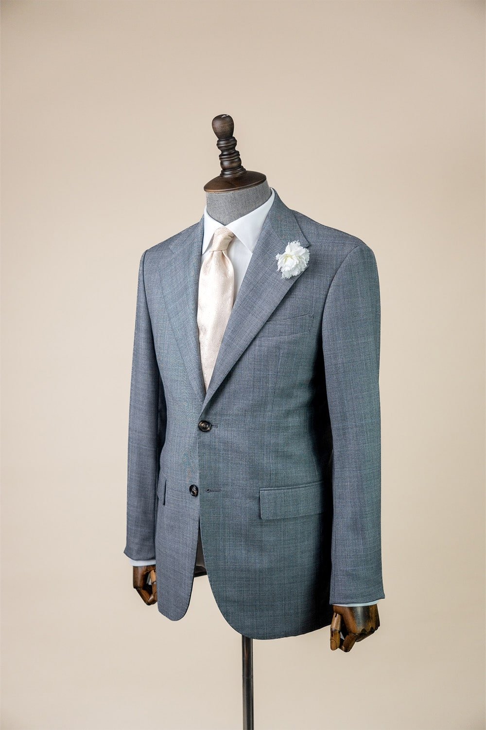 dịch vụ cho thuê vest cưới