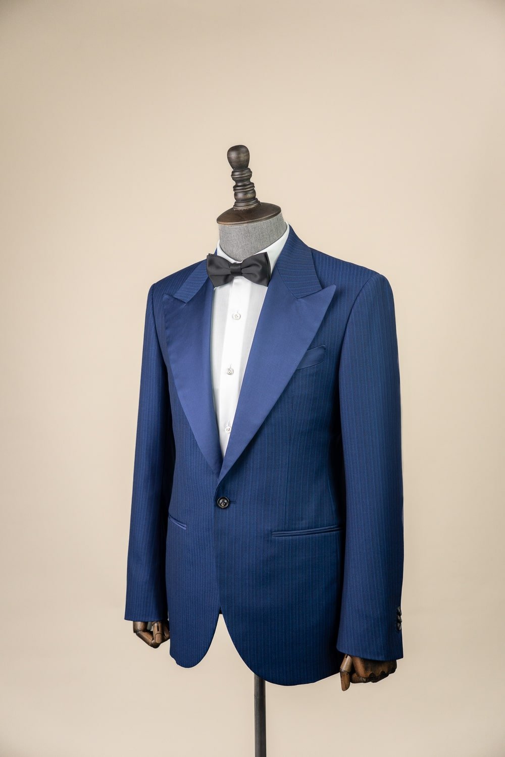 Mẫu vest cho thuê