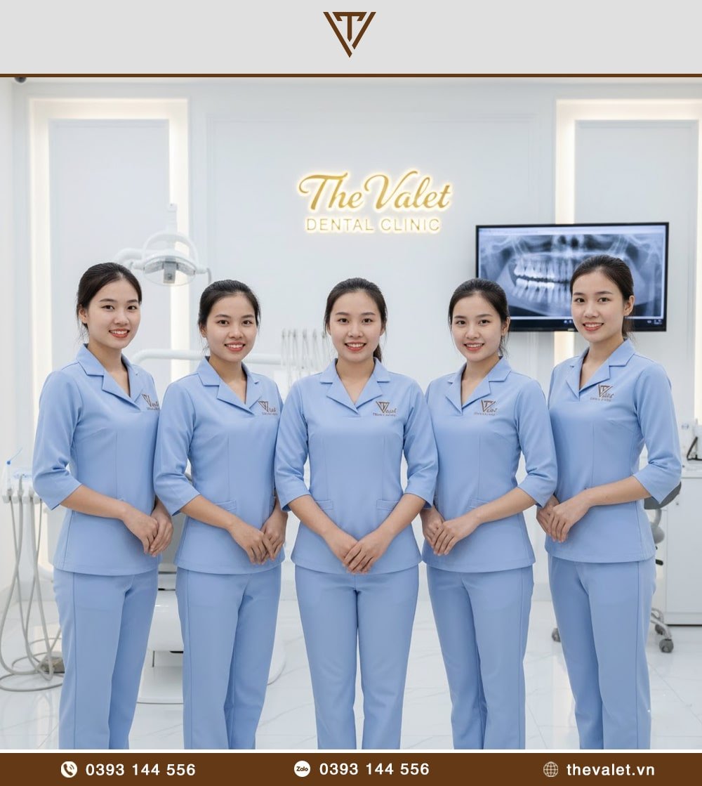 Mẫu đồng phục trợ thủ nha khoa Blouse cổ bẻ truyền thống